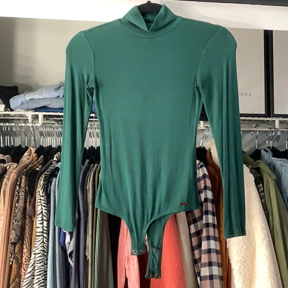 n: philanthropy xs green long sleeve body suite